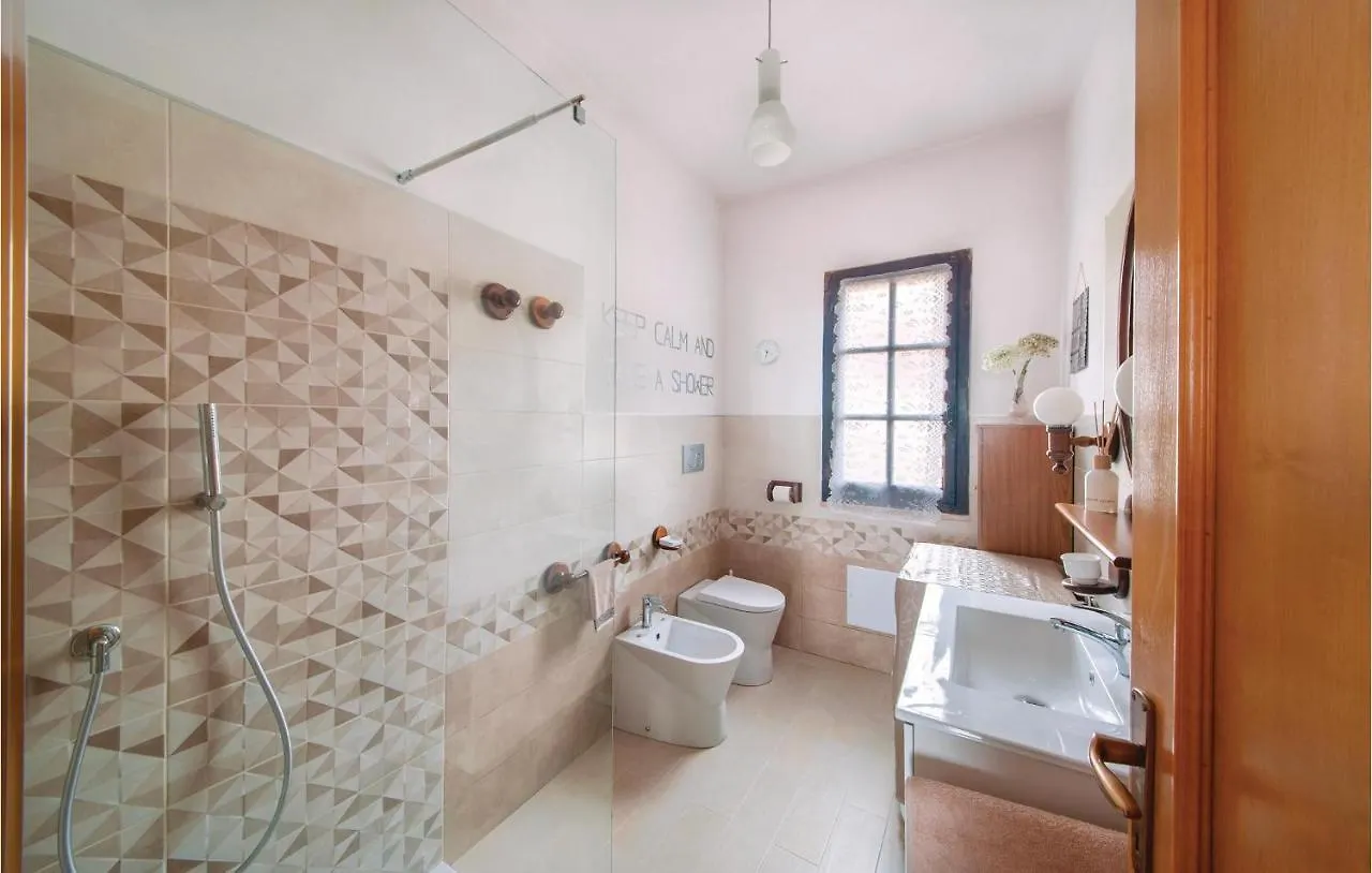 Vista Mare Daire Magomadas 0*,  İtalya